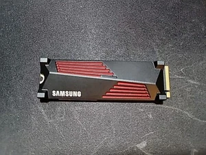 Samsung 990 PRO 2TB M.2 NVMe Internal SSD with Heatsink - Out Of Box - No Box - Bild 1 von 2