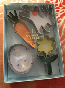 4 cortadores de galletas Meri Meri Spring NUEVOS conejo, zanahoria, flor, huevo - Imagen 1 de 3