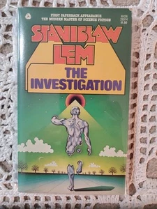 The Investigation by Stanislaw Lem 1976 Avon 1st paperback Very Good - Imagen 1 de 9