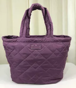 Borsa tote decorativa in nylon trapuntata nuova con etichette viola goccia di gomma (M0016678-512) - Foto 1 di 24