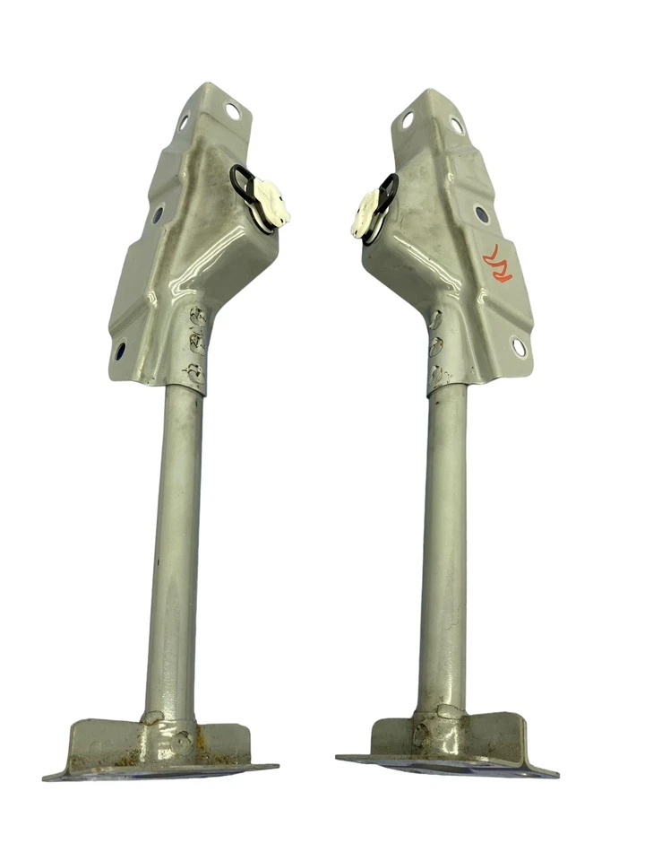 Nissan GT-R R35 2009-2016 OEM ASIENTO TRASERO CHASIS SOPORTE SOPORTE JUEGO (2) Foto 1 de 4