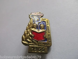 Insignia de la RDA por buen trabajo en la escuela 1962 - Imagen 1 de 2