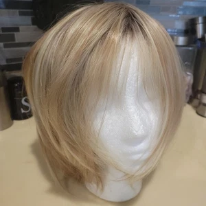 NWOT 10" Blonde Hair Blend Dark Roots Bangs Straight Bob - Picture 1 of 7