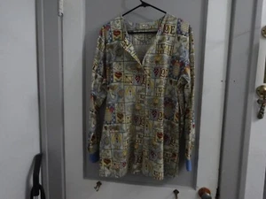 Cottonality V Neck 2 Pocket Long Sleeve Angels Love Hearts Snap Close Scrub - Picture 1 of 4