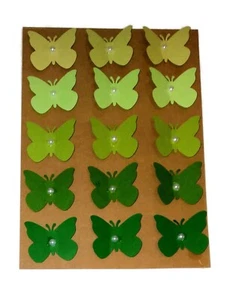 MARIPOSA VERDE BOSQUE 15 piezas pegatinas adornos artesanales hechas a mano - Imagen 1 de 1