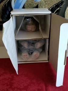 Little Sleepy Head By Susan Wakeen New . - Picture 1 of 7