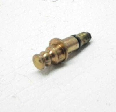 John Deere LX188 Tuff Torq K61 Transaxle Fulcrum M114895 M97043 - Image 1 of 2