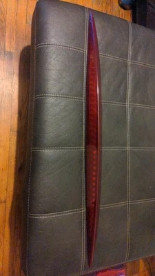 Tercera luz de freno Cadillac Escalade 2002 2003 2004 2005 2006 OEM GM (parpadeos) Foto 1 de 4