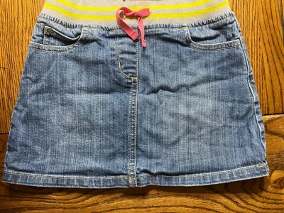 Mini Boden Denim Jean Falda Trasera Bolsillos Corazón Niñas Cordón Cintura Talla 7-8 Foto 1 de 2