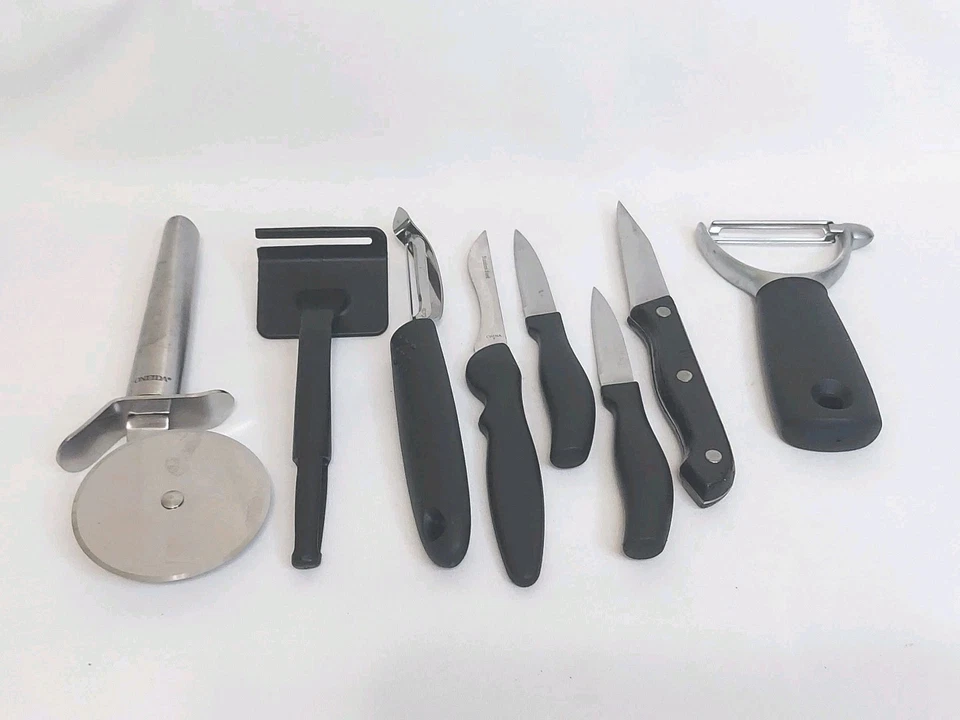 Cortador de pizza de acero inoxidable Oneida rueda de 2,75" 3 vegetales Peepers y 4 cuchillos de emparejamiento LN Foto 1 de 4