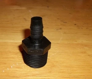 Adaptador de polieteleno negro 1/2 barra X 1/2 MPT lote de 5 - Imagen 1 de 1