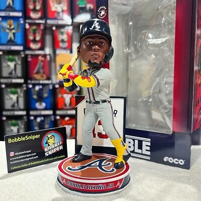 RONALD ACUNA JR Atlanta Braves "Hero Series" Exclusive MLB Bobblehead - Image 1 of 4