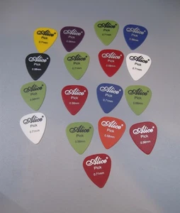 17 Alice Guitar Picks - Picture 1 of 3