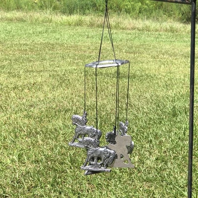 Carillón de viento para caballo carrusel de peltre de Carson Foto 1 de 4