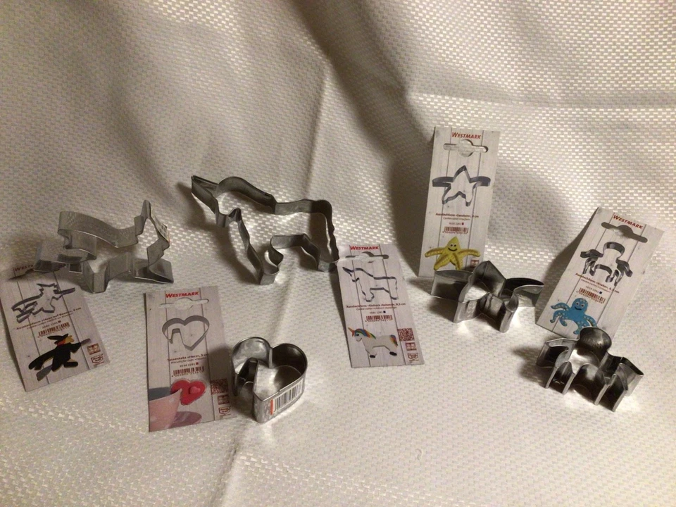 Westmark Emporte-pièce sorcière…coeur…étoile….pieuvre…cheval - Photo 1/1