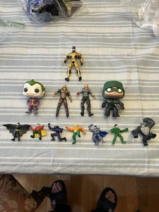 Marvel/DC McDonald's Toys comic book superheroes - Picture 1 of 1