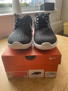 Nike Golf Shoes UK Size 8.5 - Picture 1 of 8