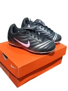Botines de fútbol para niñas Nike juveniles Premier FGR negro rosa gris natural talla 10c - Imagen 1 de 8
