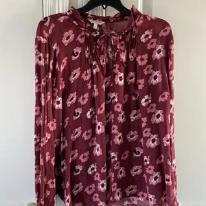 Lucky Brand Pullover Bluse rot Blumen Bindekragen Gr. L leicht feminin - Bild 1 von 12