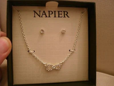 NUEVO CONJUNTO DE PENDIENTES COLLAR PLATA MUJER INFINITO PEDRERÍA REGALO Foto 1 de 4