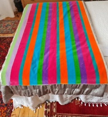 Grand coupon de velours bayadère. Tissu d' ameublement. Vintage - Photo 1/4