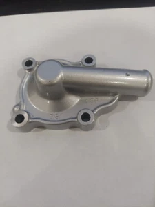 4sr-12422-00 yamaha yz250 96-98 water pump housing n.o.s. bin 1-7-3 - Picture 1 of 1
