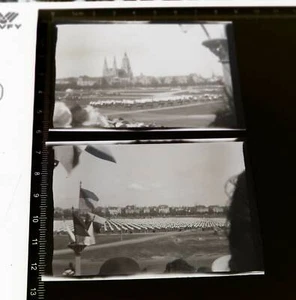 dos grandes negativos antiguos - gran festival deportivo - fondo iglesia - ¿lugar? - Imagen 1 de 7