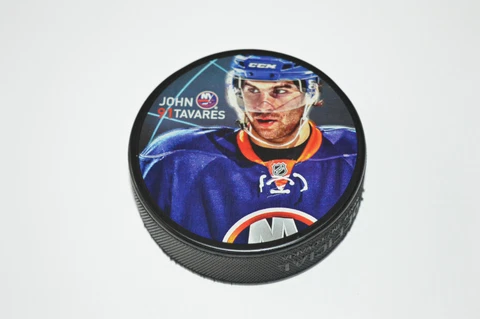 JOHN TAVARES New York Islanders PLAYER PHOTO PUCK NEW #91 Inglasco Cover