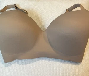 Sujetador Inalámbrico Soma Enbliss 38DDD Acolchado Moldeado Bronceado Nude Correa Ajustable - Imagen 1 de 3