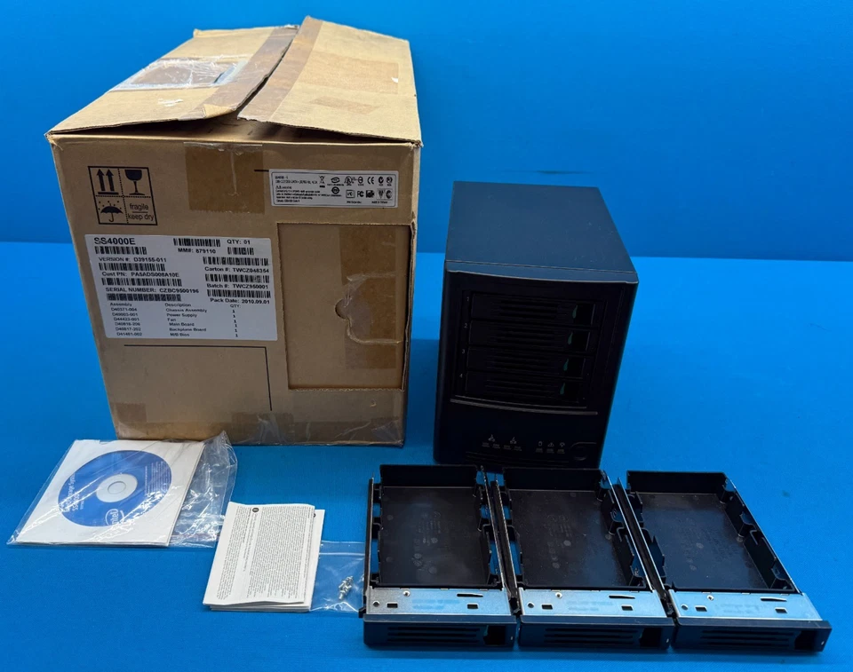 Sistema de almacenamiento básico Intel SS4000E INNS04-4200 Foto 1 de 4