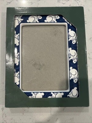 Marco de conejo de distribución Nantucket 5x7 Foto 1 de 2