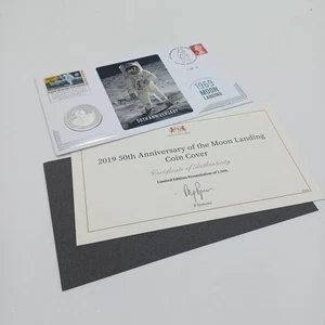 Cubierta de moneda de cinco libras Alderney 2019 50 aniversario del primer aterrizaje lunar  - Imagen 1 de 5