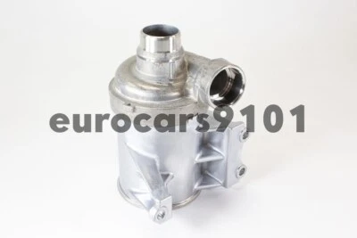 Bomba de agua motor trasero Volvo XC90 Pierburg 7.02702.58.0 31368715 Foto 1 de 3