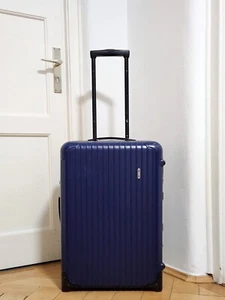 Original RIMOWA Salsa Essential | Check-in Gr. M (63 cm) Koffer | dunkelblau - Bild 1 von 8