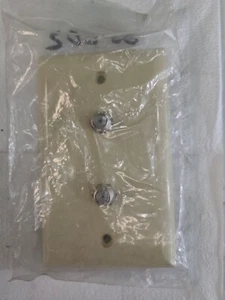 IDEAL IVORY 86-202 Dual Coaxial Cable CATV Wallplate Duplex Cover-LOT OF 46 - Picture 1 of 3