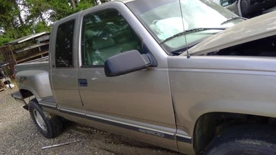 Puerta delantera de pasajero eléctrica para camioneta Chevrolet 3500 95-02 1063475 Foto 1 de 4