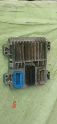 04-2005 CHEVROLET SILVERADO 2500 3500 6.6 LLY DURAMAX ECU ECM PCM 15292913 NULL - Image 1 of 4