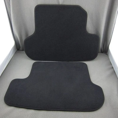 Tapetes de assoalho Volkswagen Beetle OEM preto acarpetado 4 peças 5C1 863 011 K EOM - Imagem 1 de 4