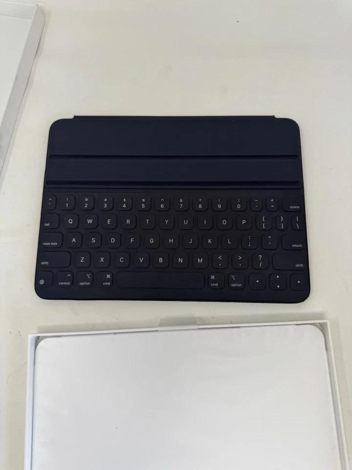 Apple iPad Pro Smart Keyboard Folio for 11-inch iPad Pro - Image 1 of 4