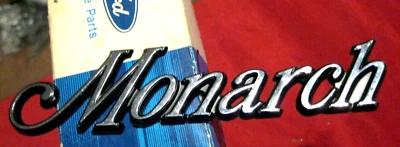 Placa de identificación guardabarros delantero Mercury Monarch 1975-1977 NOS, en caja, última. Foto 1 de 2