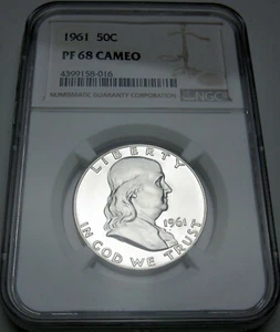 Franklin 1961 90 % plata medio dólar prueba NGC PF 68 CAMAFEO bonito sin circular - Imagen 1 de 10