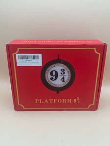 Harry Potter Hogwarts Express Bahnsteig 9 3/4 Wanduhr mit Hakenständer - Bild 1 von 5
