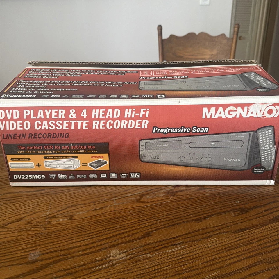 Magnavox DV225MG9 DVD/VCR Combo Reproductor 4 Cabezales Hi-Fi Nuevo Caja Abierta Sin Usar Foto 1 de 4