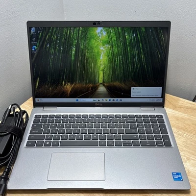 Dell Latitude 5520 Core i5-1145G7 2.60GHz, 16GB, 512GB SSD WebCam, WiFi Win 11 - image 1 of 4