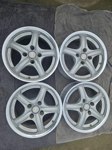 Performance 15x6.5 set 4 Escort Cortina Hillman GT Marina caps 4/108 new nuts - Picture 1 of 7
