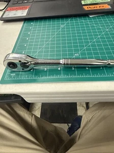 Stanley Black Chrome Ratchet 1/4" Drive 89-818 Cr-V - Picture 1 of 6