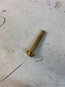 NEW GENUINE TRIUMPH TIGER 1050 REAR MUDGUARD PANEL SCREW SOCKET 5x20 T3330088 - Picture 1 of 1