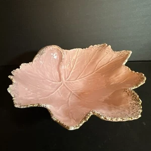 CALIFORNIA Pottery Leaf Dish Bowl Pink Gold Trim USA VTH 718 81/2” - Picture 1 of 10