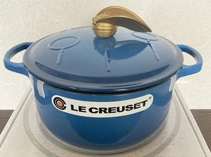 Le Creuset Harry Potter Quidditch signiture cocotte Rondo 8in 2.4L Marseille NEW - Picture 1 of 24