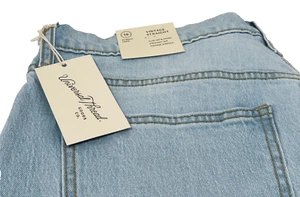 Women's High-Rise Vintage Straight Jeans-Universal Thread Light Blue Size 16L - Picture 1 of 10